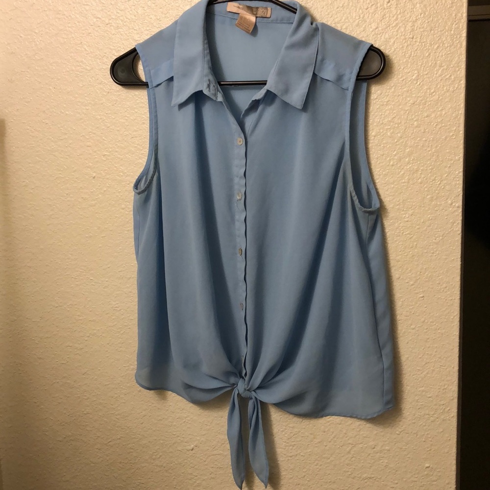 🌺🌺 Love 21 light blue tye front Blouse 🌺🌺